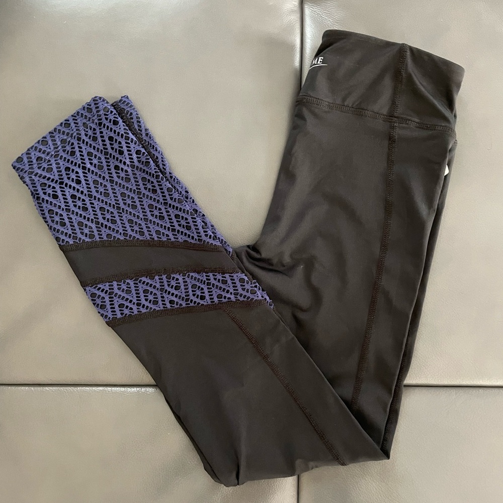 Adore me black leggings with blue lace - XS NWT